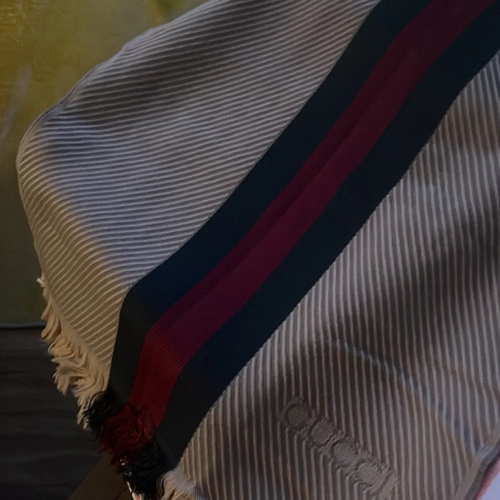 Gucci Scarf - Picture 3 of 6